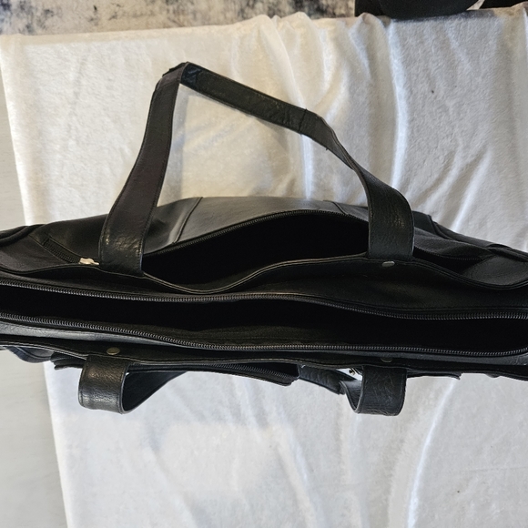 LEATHER Briefcase - Picture 2 of 7